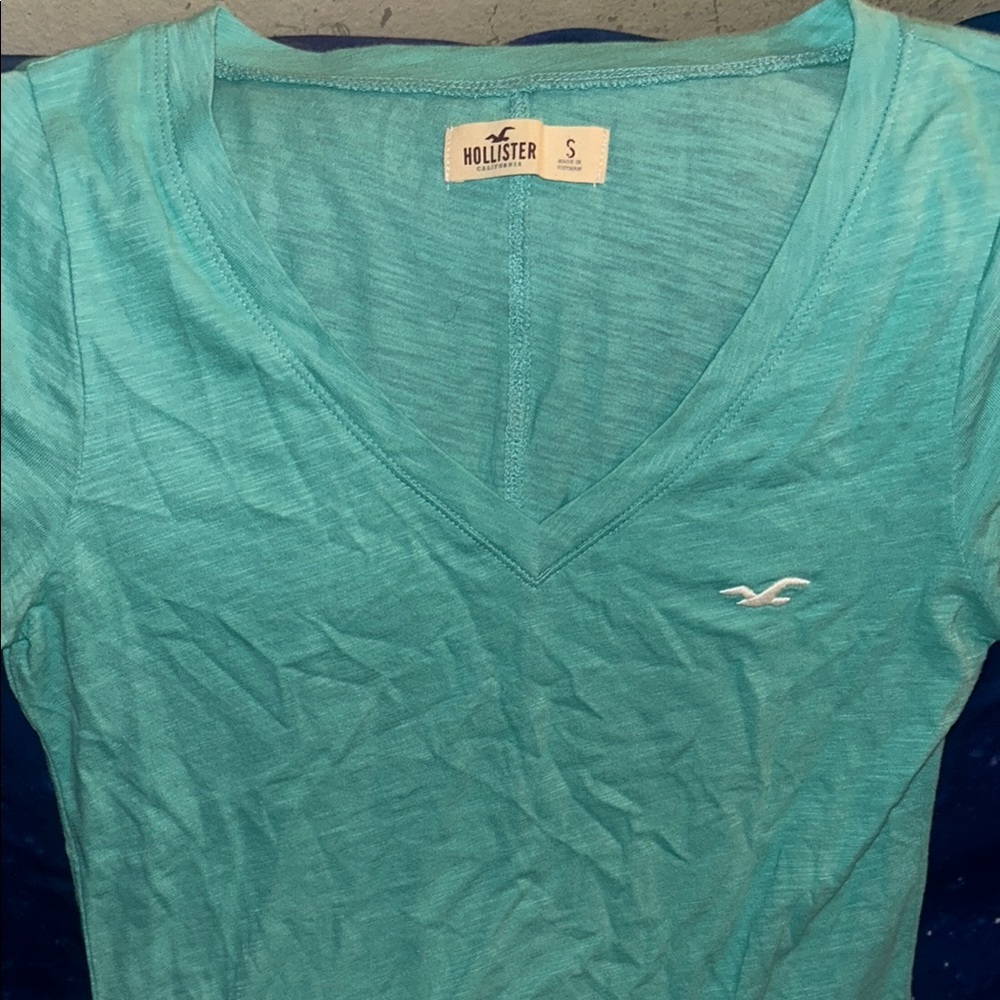 Hollister Women's Teal V-Neck Top